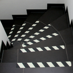 Bandes de marquage Bande luminescent antidérapantes - 27.03 - 