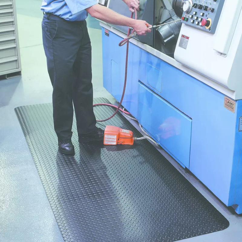 Tapis antifatigues et de sécurité industriel Tapis anti fatigue industriel PVC - surface tôle larmée - 6798 - Zed Chex Plus